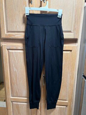 Lululemon High Rise Fitted Jogger